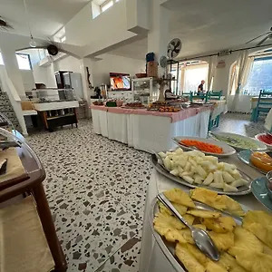S'ortale Con Parcheggio Interno E Ristorante All'aperto Hotel